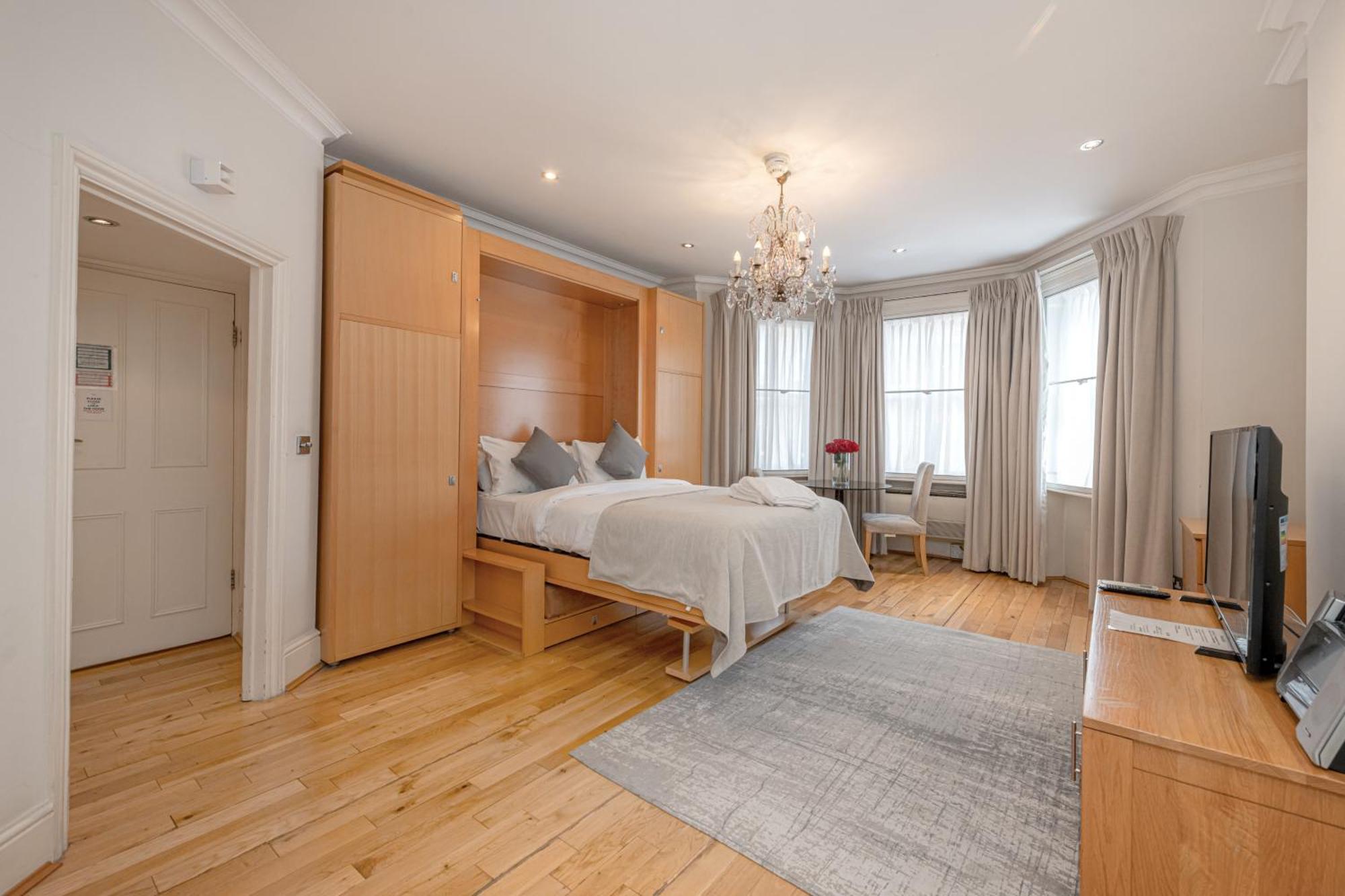 17 Hertford Street London Exterior photo