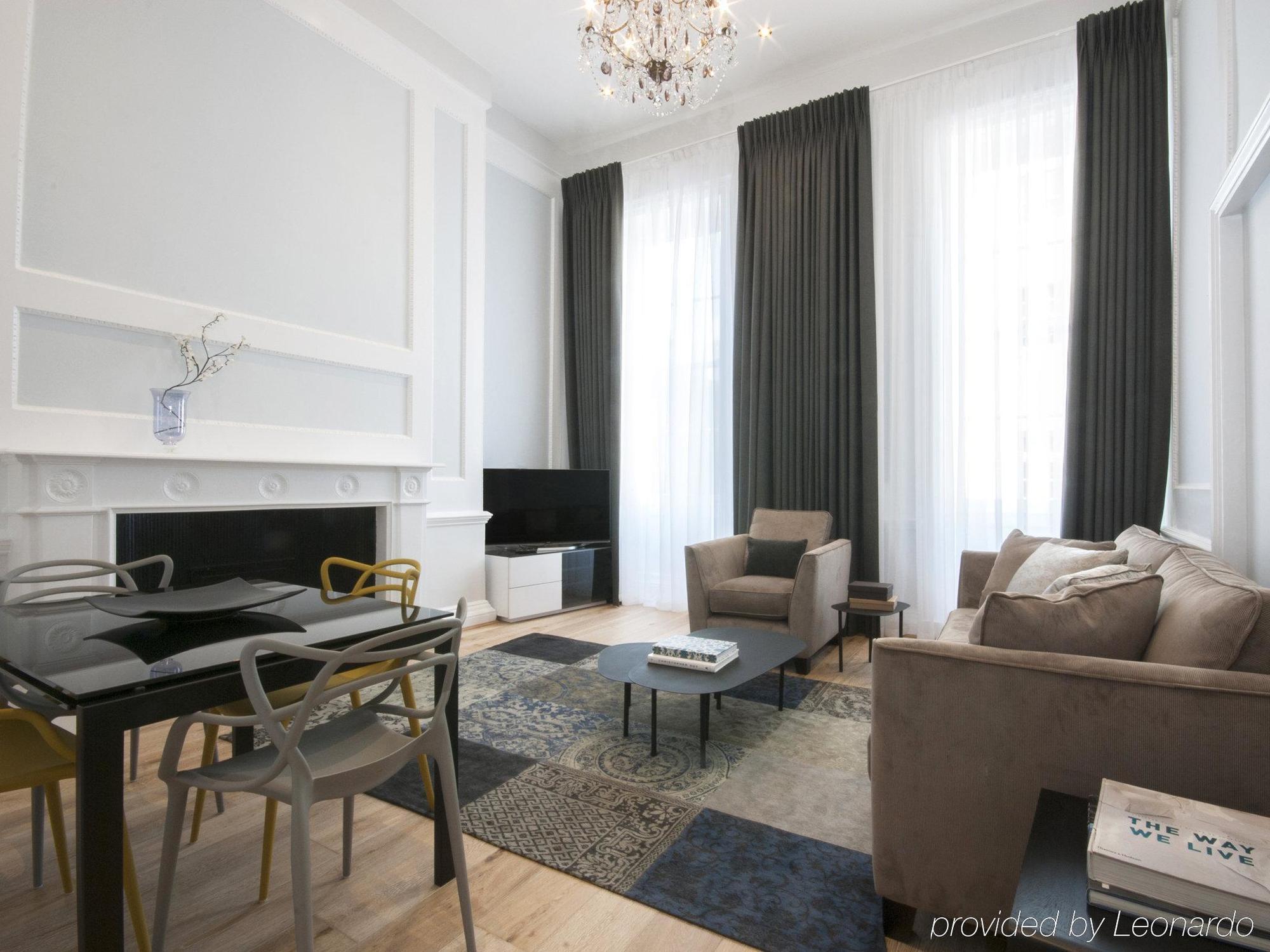 17 Hertford Street London Exterior photo
